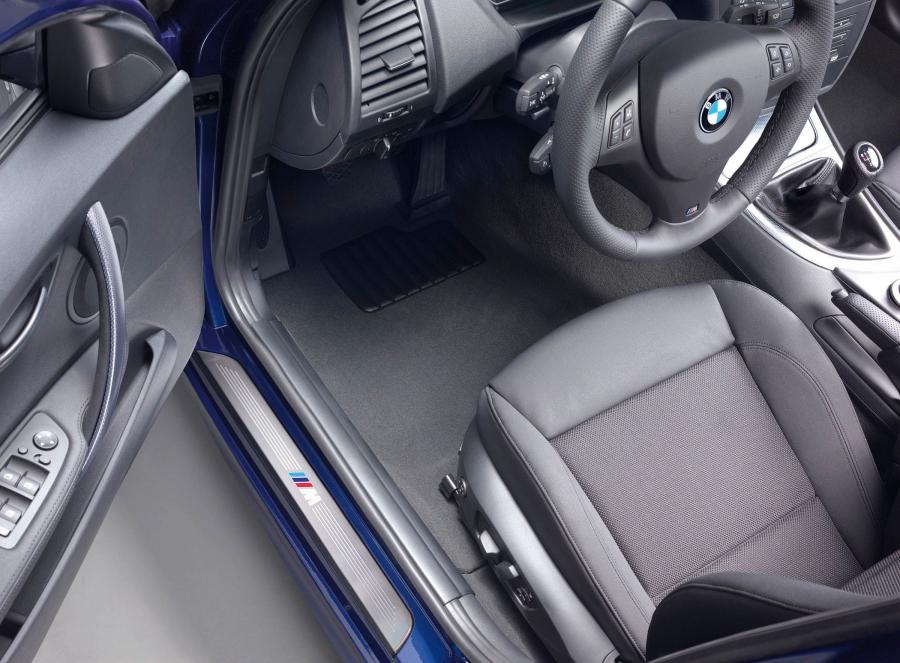  BMW 1-Series 5-Door 2005 года  (фото 68 из 187)